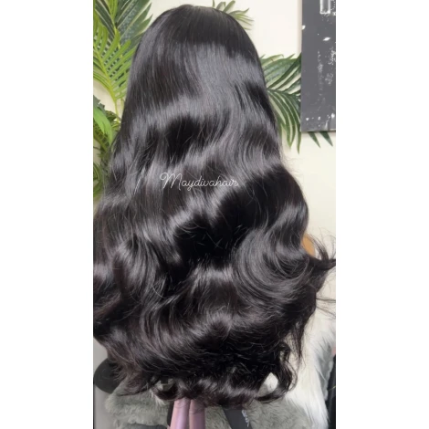 18 Inch Layered 5×5                  Human Hair Wig –300g
Elevate your look with this